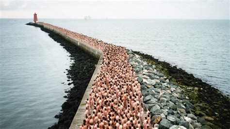 pictures beautiful naked women|The Naked World of Spencer Tunick